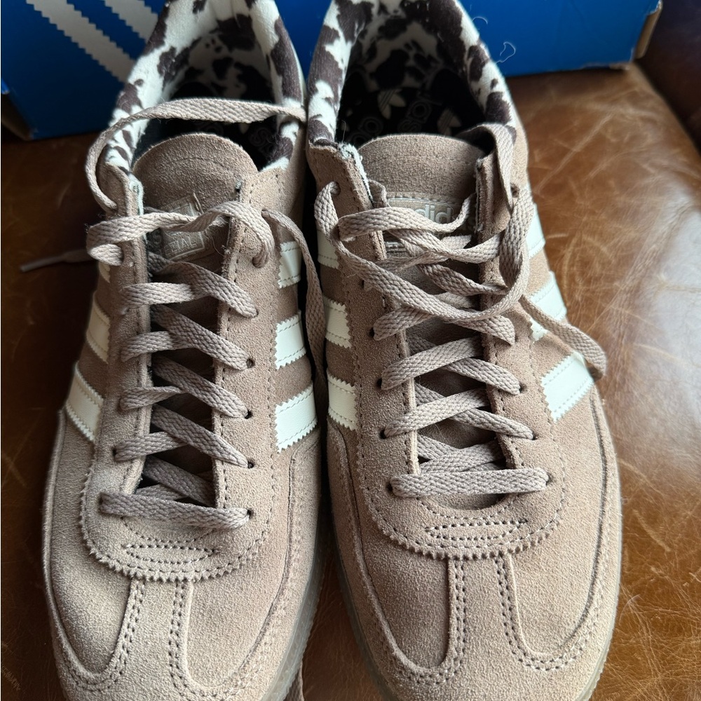 Adidas “Spezial” suede Women's Beige and White Sneakers